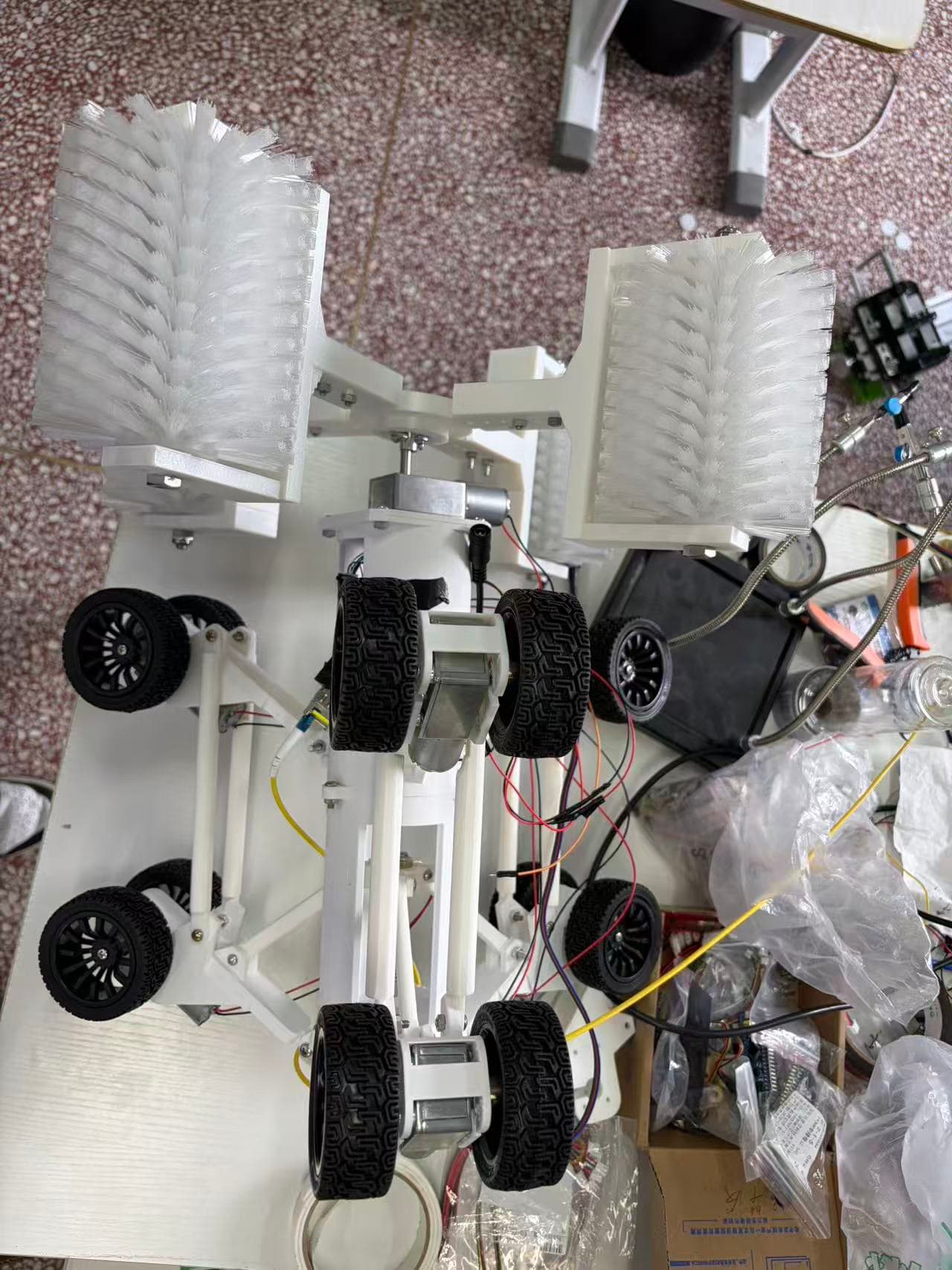 3D打印管道机器人样机